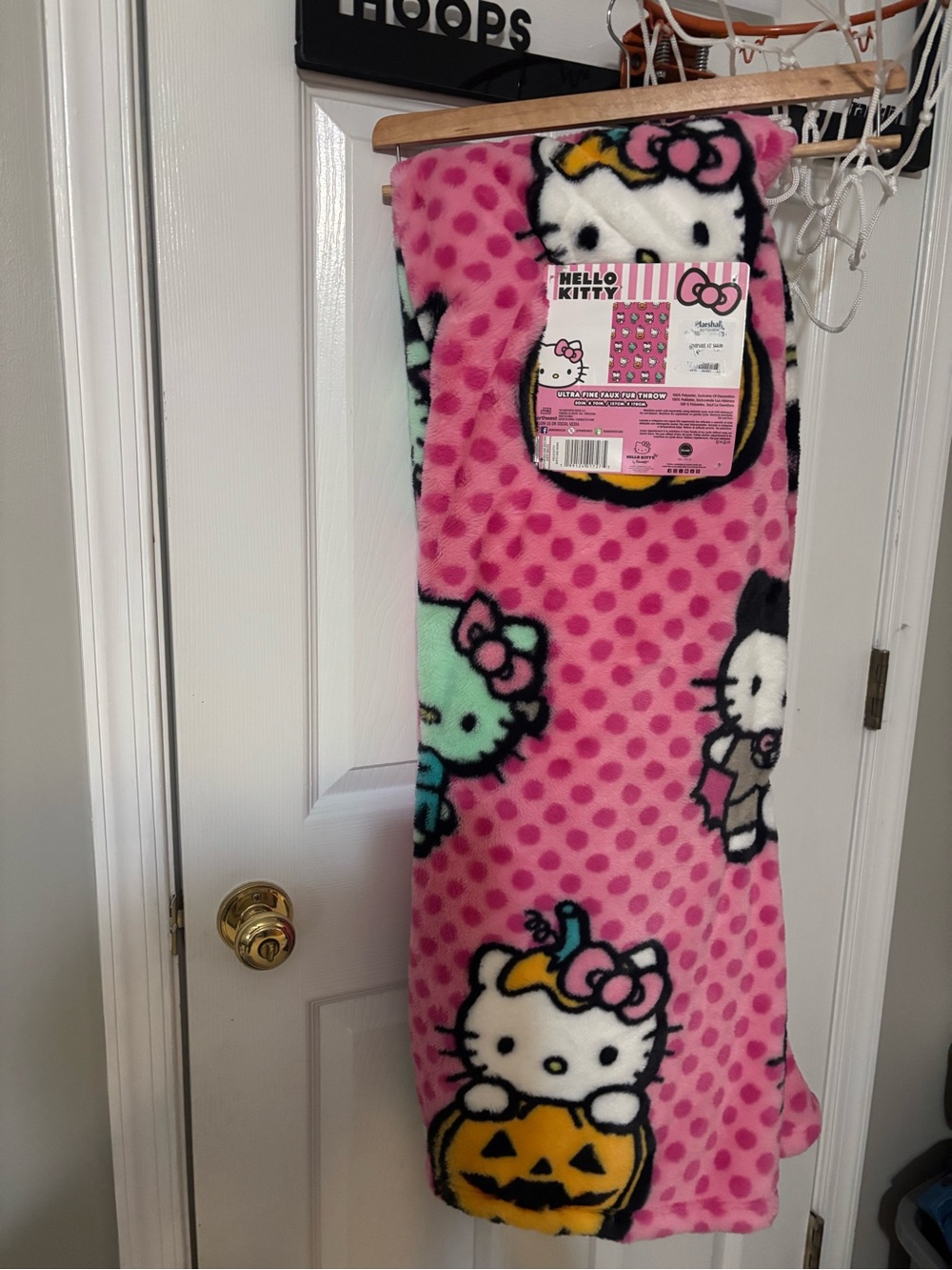 Hello Kitty Pink Polka-Dot Fleece Throw with Character Prints
